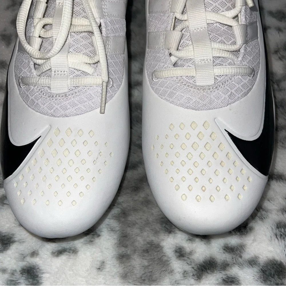 Nike Lacrosse Cleats - Picture 2 of 11